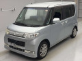 2010 Daihatsu Tanto