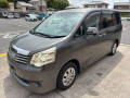 2013 Toyota Noah