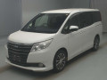 2015 Toyota Noah