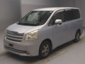 2009 Toyota Noah