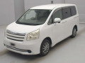 2009 Toyota Noah