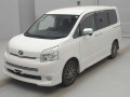 2010 Toyota Voxy