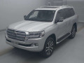 2016 Toyota Land Cruiser