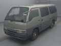 2000 Nissan Caravan Van