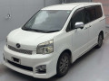 2013 Toyota Voxy