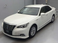 2016 Toyota Crown Hybrid