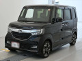 2018 Honda N-BOX CUSTOM