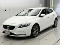 2015 Volvo V40