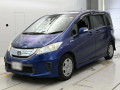 2013 Honda Freed hybrid