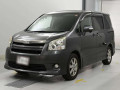 2010 Toyota Noah