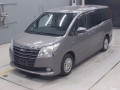 2015 Toyota Noah