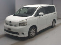 2007 Toyota Voxy