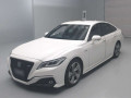 2019 Toyota Crown Hybrid