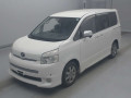 2009 Toyota Voxy