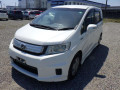 2013 Honda Freed spike hybrid