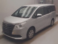 2014 Toyota Noah