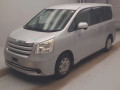 2009 Toyota Noah
