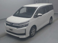 2017 Toyota Voxy