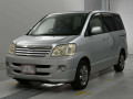 2002 Toyota Noah