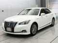 2017 Toyota Crown Hybrid