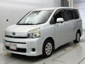 2011 Toyota Voxy