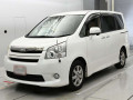 2009 Toyota Noah