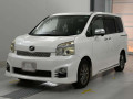 2013 Toyota Voxy