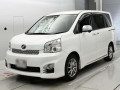 2013 Toyota Voxy