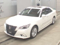 2013 Toyota Crown