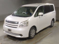 2009 Toyota Noah