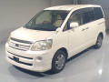 2006 Toyota Noah