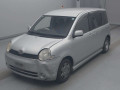 2005 Toyota Sienta