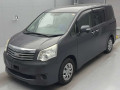 2013 Toyota Noah