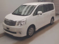 2014 Toyota Noah