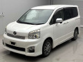 2014 Toyota Voxy