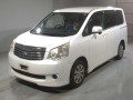 2013 Toyota Noah