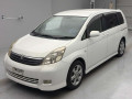 2005 Toyota Isis