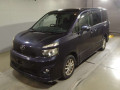 2013 Toyota Voxy