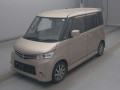 2013 Nissan Roox