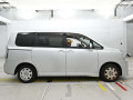 2010 Toyota Voxy
