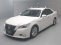 2014 Toyota Crown Hybrid