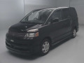 2005 Toyota Voxy