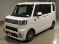 2017 Daihatsu Wake
