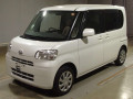2010 Daihatsu Tanto