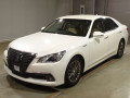 2013 Toyota Crown Hybrid