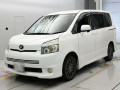 2008 Toyota Voxy
