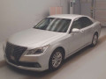 2013 Toyota Crown Hybrid
