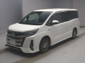 2017 Toyota Noah