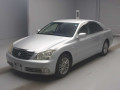 2005 Toyota Crown