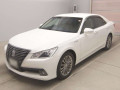 2014 Toyota Crown Hybrid